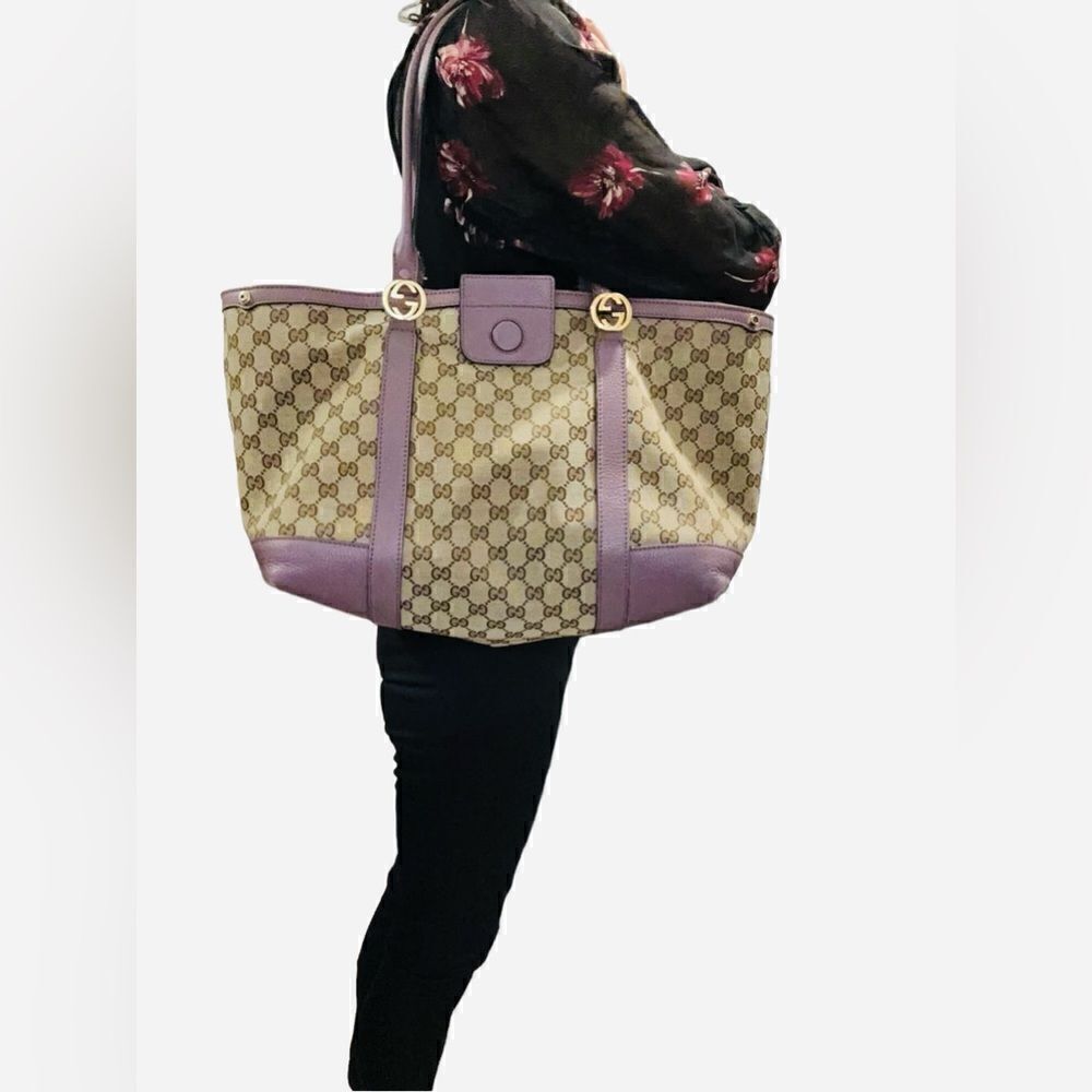 Gucci lavender large tote